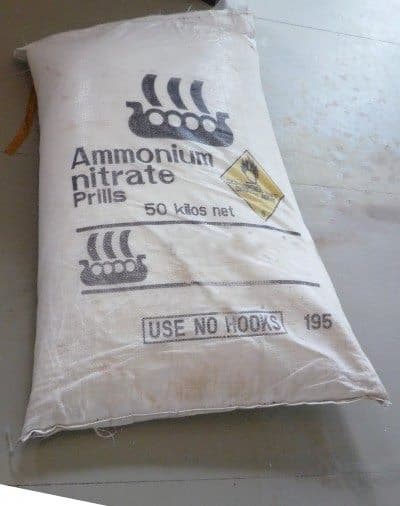 Good price 100_ soluble calcium ammonium nitrate fertilizer